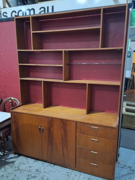 Lot 29 - WALL UNIT