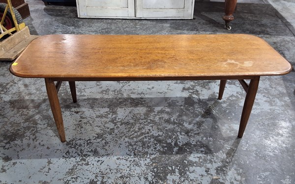 Lot 23 - COFFEE TABLE