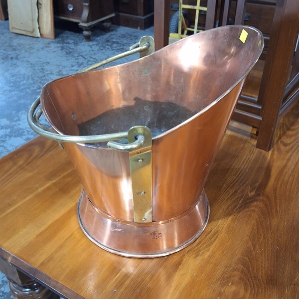 Lot 106 - COAL BUCKET