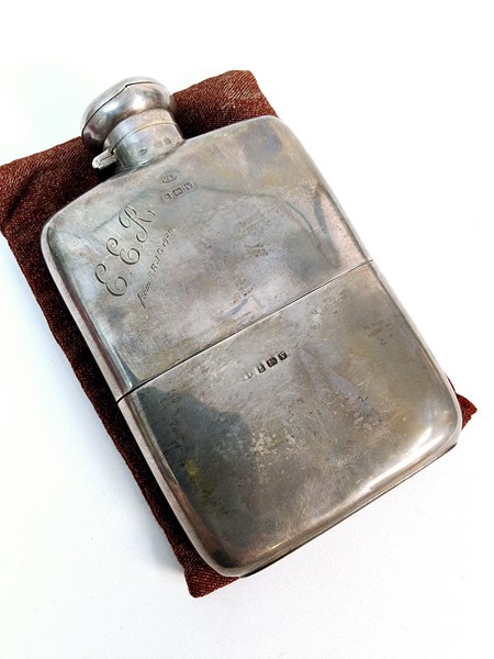 Lot 1078 - SILVER HIP FLASK