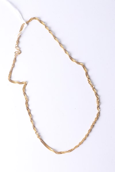 Lot 1039 - GOLD NECKLACE