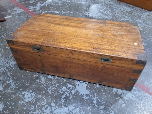 Lot 123 - TRUNK