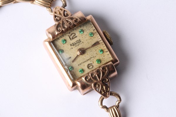 Lot 1086 - GOLD WATCH