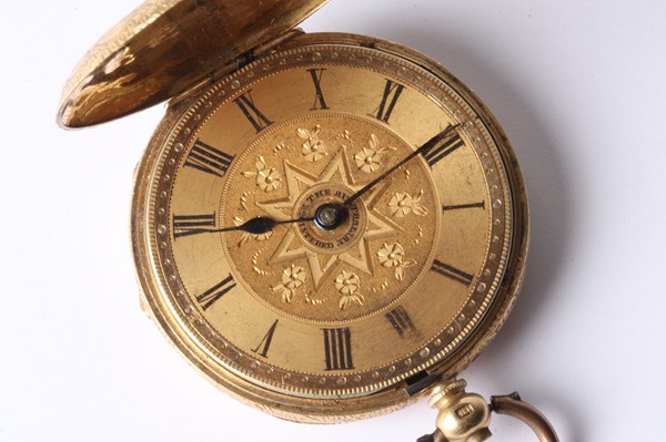 Lot 1082 - GOLD FOB WATCH