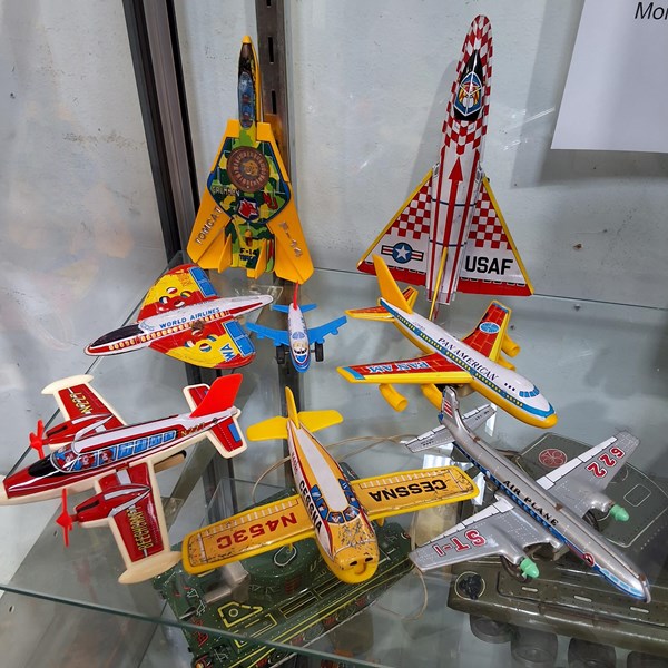 Lot 1533 - AIRCRAFT TOYS