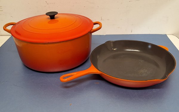 Lot 1497 - LE CRUSET CASSEROLE & PAN