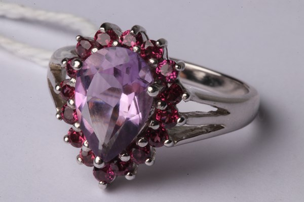 Lot 1046 - SILVER AMETHYST RING