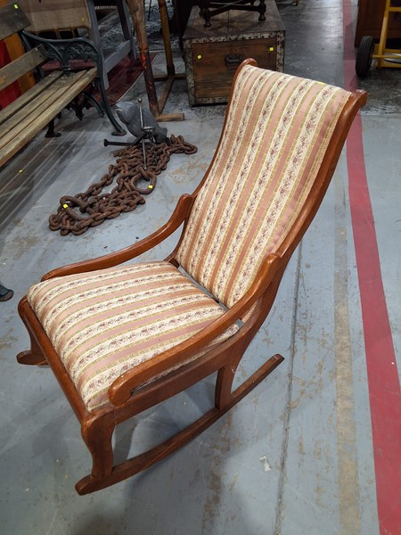 Lot 274 - ROCKING CHAIR