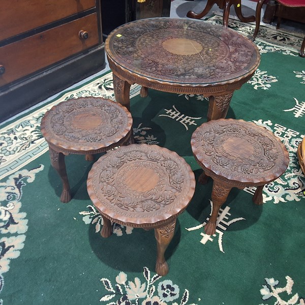 Lot 45 - TABLE NEST