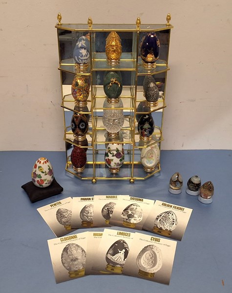 Lot 1333 - THE COLLECTOR'S TREASURY OF EGGS