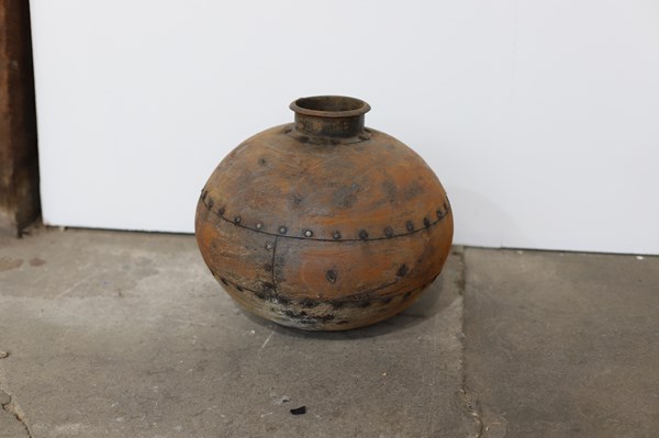 Lot 93 - VASE