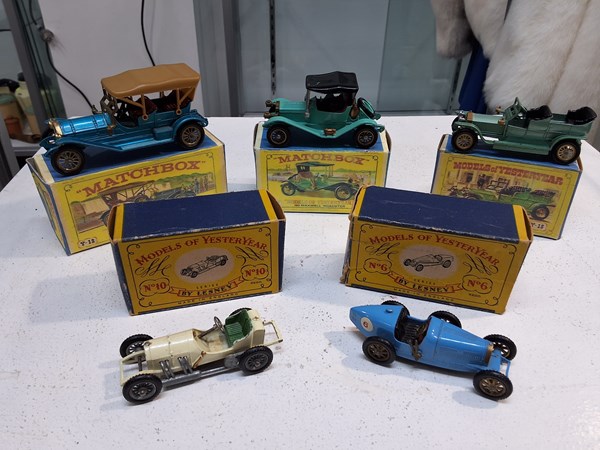 Lot 1245 - MATCHBOX CARS