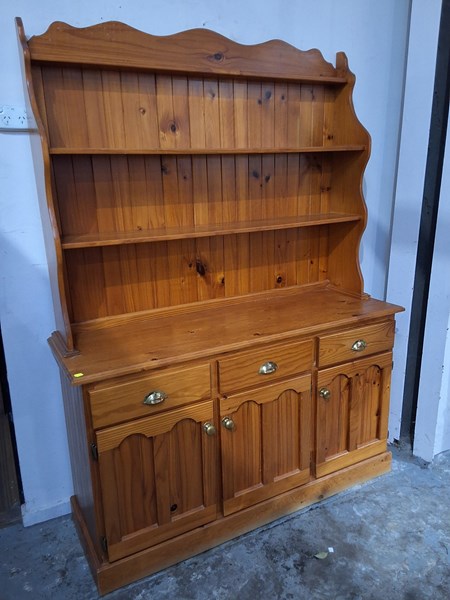 Lot 352 - KITCHEN DRESSER