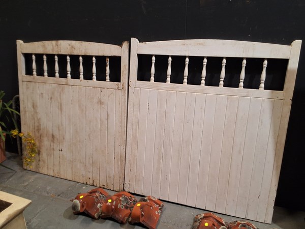 Lot 384 - DRIVEWAY GATES