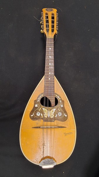 Lot 1473 - MANDOLIN