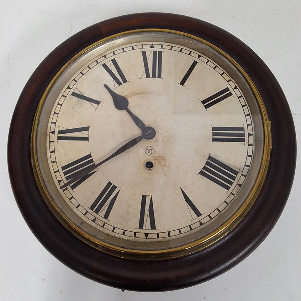 Lot 1122 - WALL CLOCK