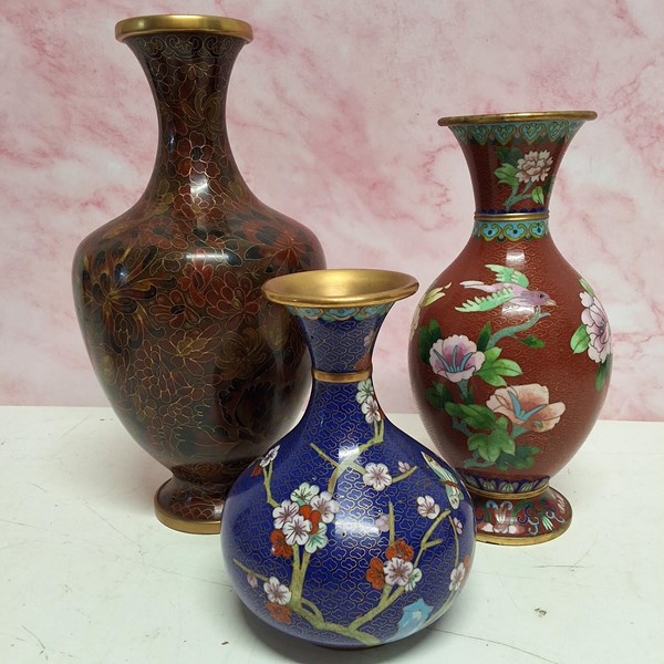 Lot 1212 - CLOISONNE VASES