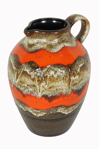 Lot 186 - POTTERY VASE