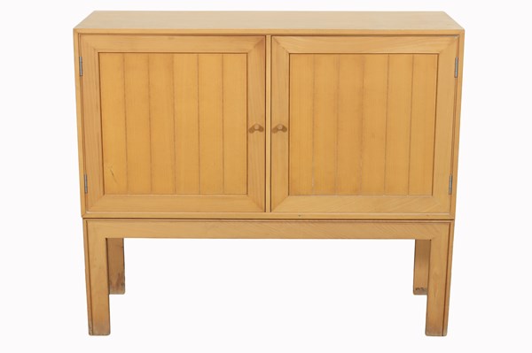 Lot 175 - BEECH CABINET