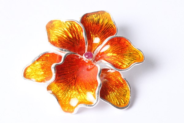 Lot 1030 - BROOCH