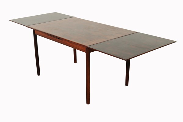 Lot 161 - ROSEWOOD EXTENSION DINING TABLE