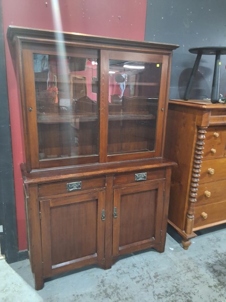 Lot 123 - KITCHEN DRESSER