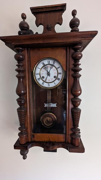 Lot 83 - WALL CLOCK