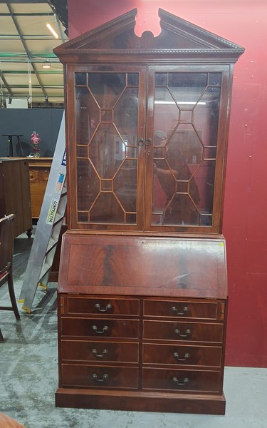 Lot 86 - BUREAU BOOKCASE