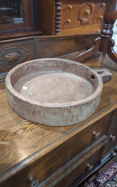 Lot 90 - BIRD BATH