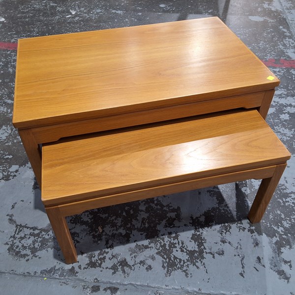 Lot 26 - NEST OF TABLES