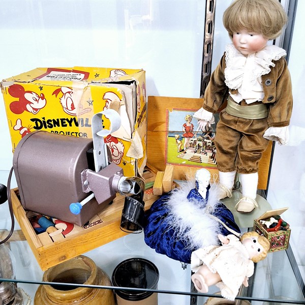 Lot 1474 - DOLLS & TOYS