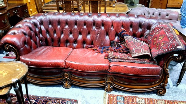 Lot 140 - CHESTERFIELD LOUNGES