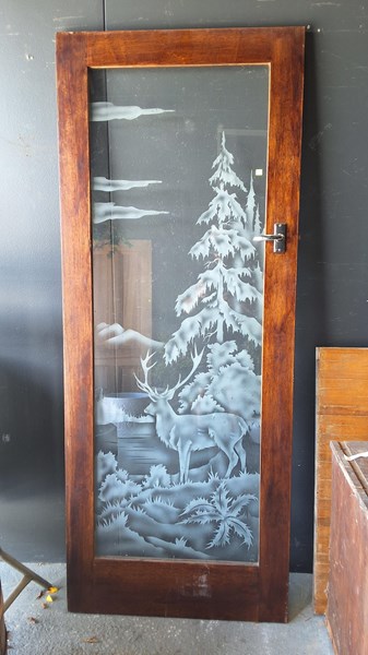 Lot 348 - ETCHED DOOR