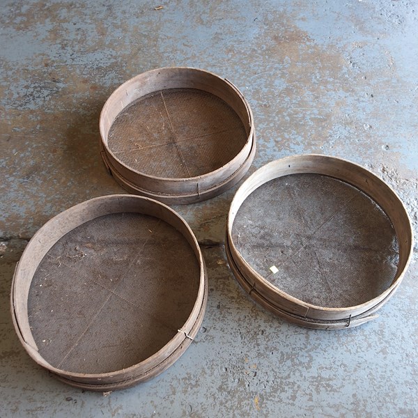 Lot 340 - SIEVES