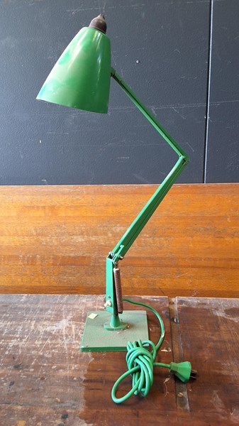 Lot 264 - PLANET LAMP