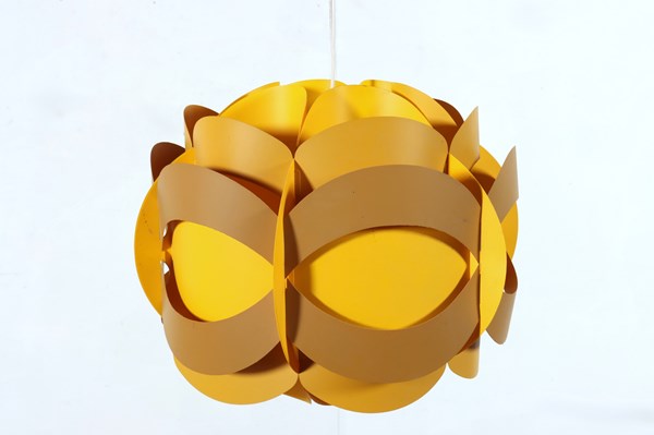 Lot 54 - HANGING PENDANT LIGHT