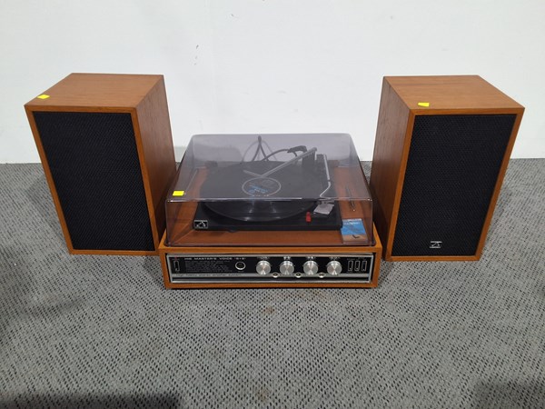 Lot 3 - STEREO SYSTEM