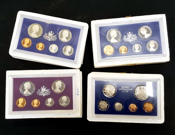 Lot 1047 - COINS