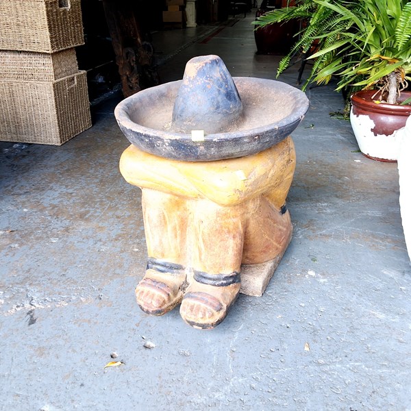 Lot 394 - GARDEN STATUE