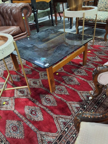 Lot 75 - Coffee table