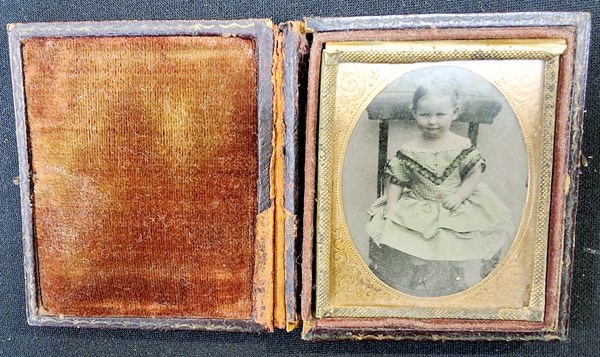 Lot 1042 - AMBROTYPE