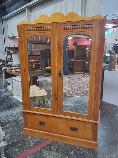 Lot 269 - WARDROBE