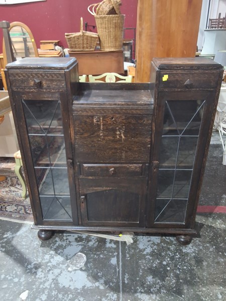 Lot 190 - COCKTAIL CABINET