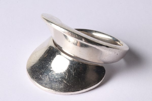 Lot 1011 - GEORG JENSEN RING