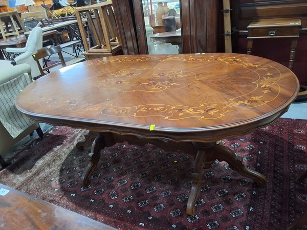 Lot 63 - DINING TABLE