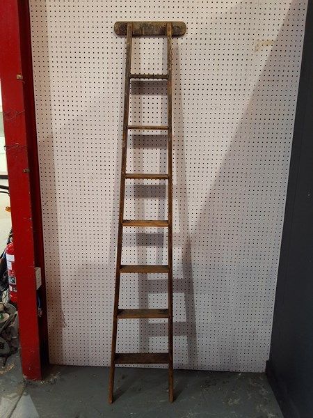 Lot 240 - LADDER