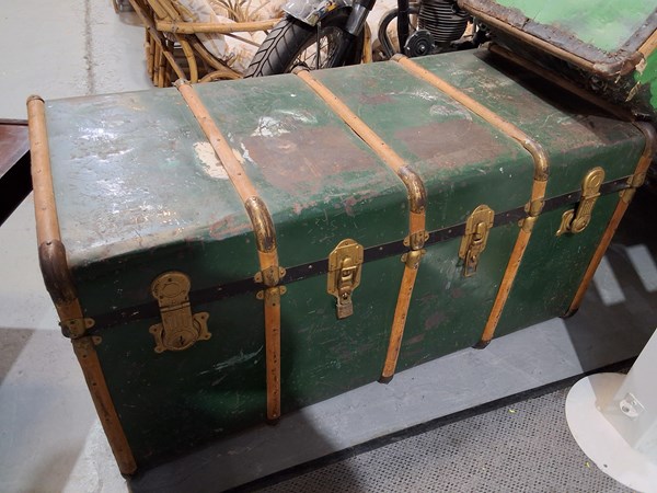 Lot 268 - TRUNKS