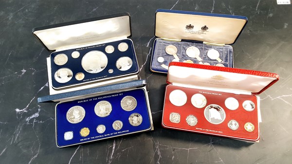 Lot 1033 - PROOF SETS