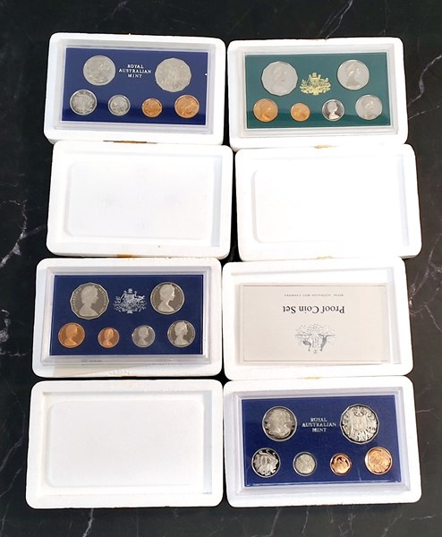 Lot 1048 - PROOF SETS