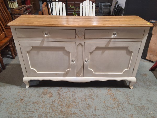 Lot 308 - SIDEBOARD